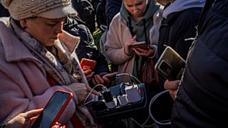 Telefontöltő állomás Herszonban