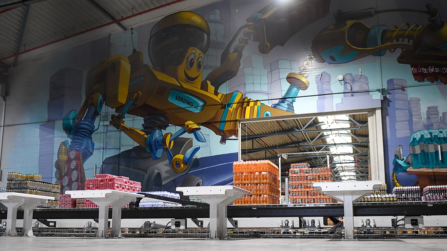 Mesterséges intelligenciával vezérelt robot a Coca-Cola hazai gyártóbázisán