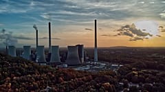В 2023 году Германию и Великобританию ожидает рецессия. Электростанция "Шольвен", Гельзенкирхен, Германия.