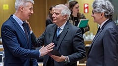 Dois membros da Comissão Europeia participaram na reunião sobre Defesa