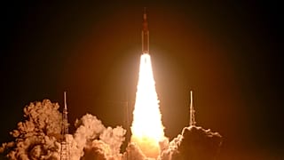 NASA's new moon rocket lifts off from Launch Pad 39B at the Kennedy Space Center in Cape Canaveral, Fla., Wednesday, Nov. 16, 2022.