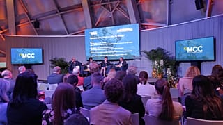 Az MCC konferenciája a brüsszeli Atomiumban