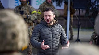 Ο Ουκρανός πρόεδρος Βολοντίμιρ Ζελένσκι επισκέπτεται την Χερσώνα μετά την απελευθέρωση