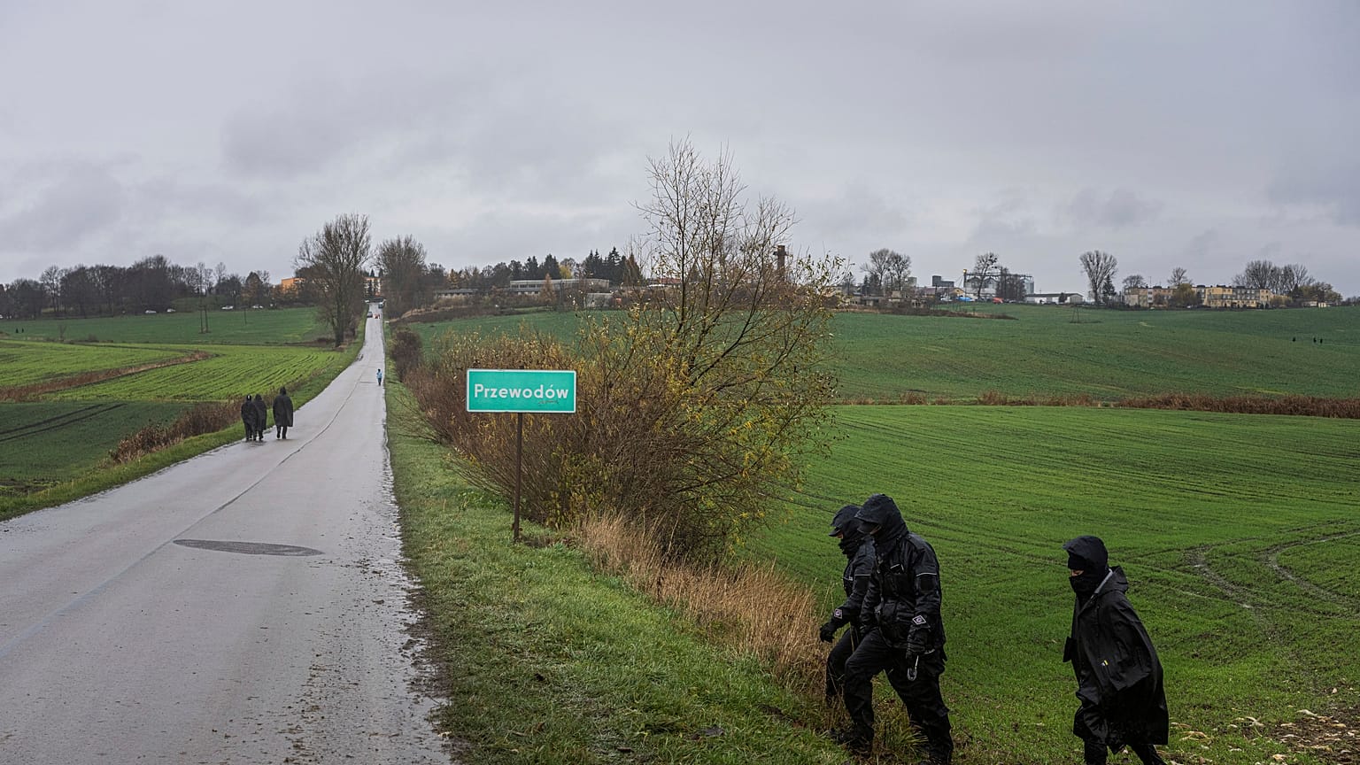 Investigadores estão no terreno para apurar as circunstâncias da explosão de um míssil em Przewodów