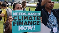 Klimaaktivisten portestieren - und werden nicht gehört...