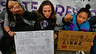 Una protesta contra la violencia sexual machista, en Pamplona, norte de España