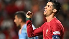 كريستيانو رونالدو خلال مباراة دوري الأمم الأوروبية بين البرتغال وإسبانيا  في ملعب براغا، البرتغال.