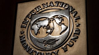 IMF-logó a szervezet washingtoni épületén
