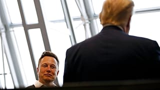 Elon Musk Donald Trumppal beszélget