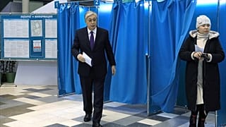 Kazakistan Cumhurbaşkanı Kasım Cömert Tokayev oyunu kullandı