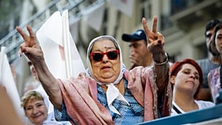 Hebe de Bonafini, presidenta de la Asociación Madres de Plaza de Mayo de Argentina, en una marcha en 2017.