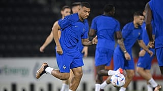 Kylian Mbappe et les Bleus à l'entrainement, le 21 novembre au stade Al-Janoub à Al-Wakrah