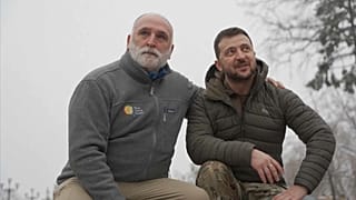 José Andrés junto al presidente de Ucrania Volodímir Zelenski 