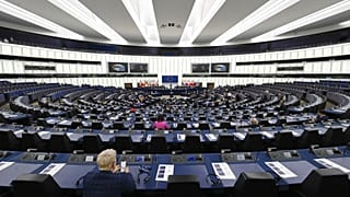 Der Plenarsaal des Europäischen Parlaments in Straßburg