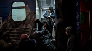 Γεμάτα αναχωρούν τα τρένα από την Χερσώνα