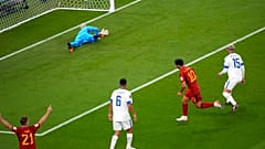 Ο Ασένσιο κάνει το 2-0 απέναντι στην Κόστα Ρίκα