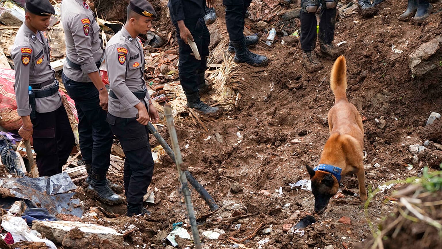 Tag vier der Opfersuche in Cianjur auf Westjava