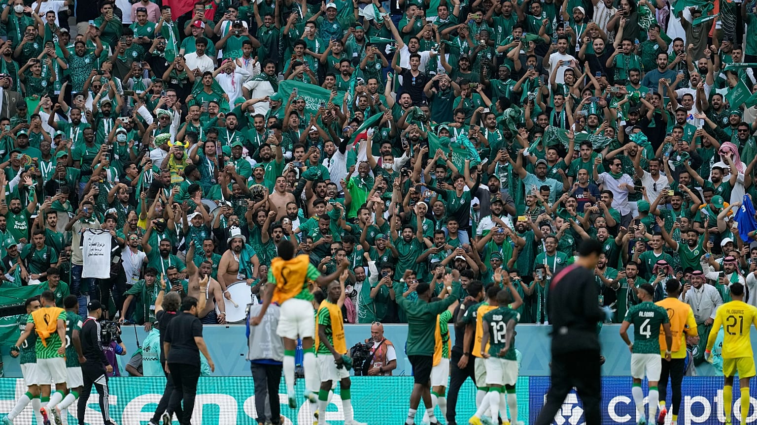 فرحة المنتخب السعودي عقب الفوز على الأرجنتين في مونديال قطر 2022