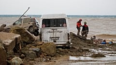 من انهيارات أرضية في إيطاليا 