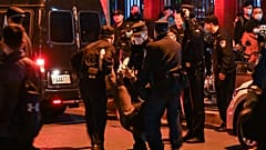 Illustration : manifestant arrêté à Shanghai le 27 novembre 2022 