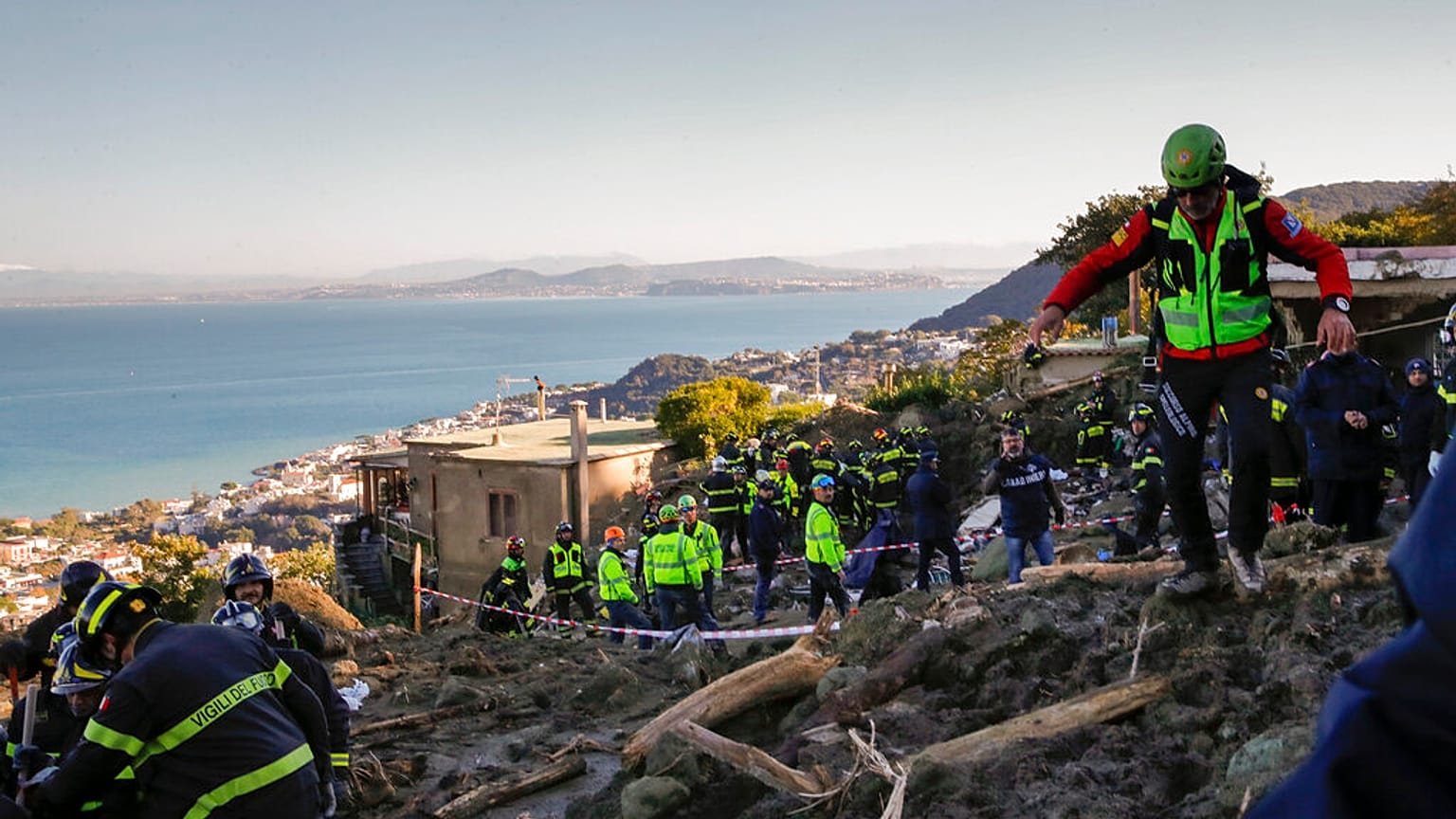 Les recherches se poursuivent sur l'île d'Ischia 28/11/22