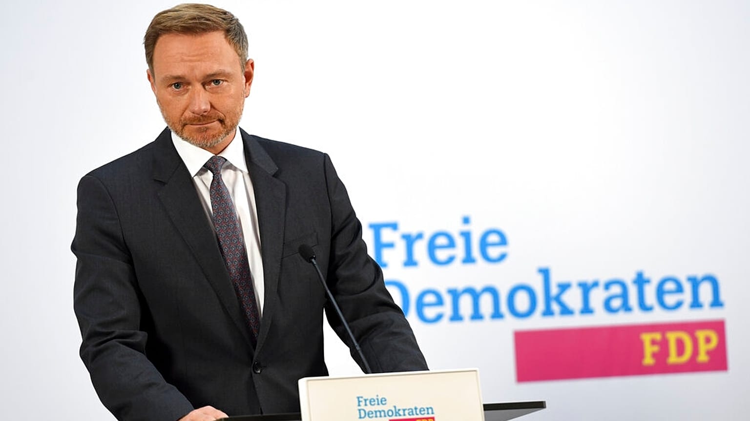 Almanya'da koalisyonun küçük ortağı Hür Demokrat Parti (FDP) lideri Christian Lindner
