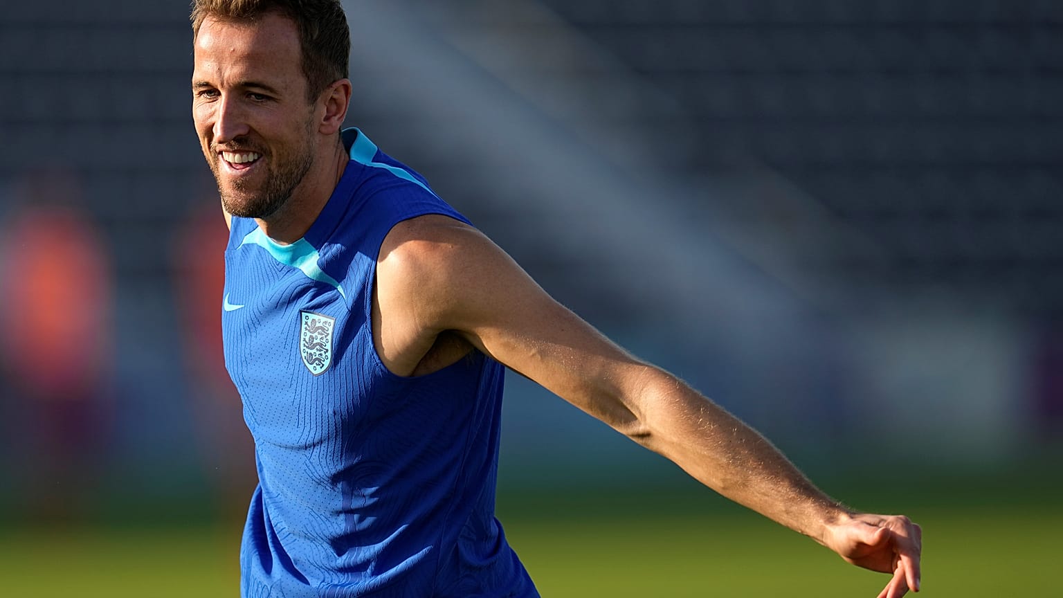 Az angol válogatott csatára, Harry Kane edzésen