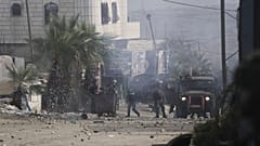 Izraeli katonák és palesztin tüntetők összecsapása a Hebron melletti Beit Ummarban