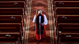 İngiltere ve Galler'de Hristiyan olduğunu söyleyenlerin oranı yüzde 59,3'ten yüzde 46,2'ye düştü
