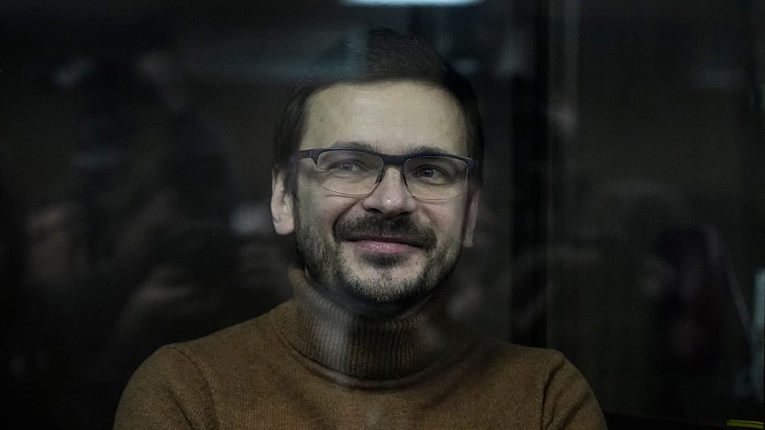 Ilya Yashin served as a municipal deputy of the Krasnoselsky district in Moscow.