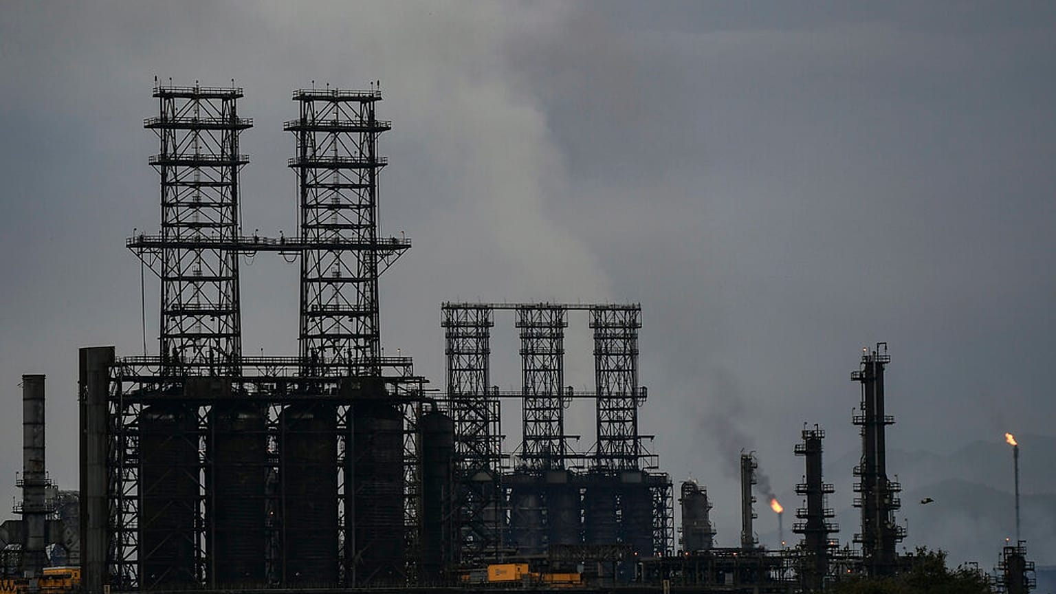 Venezuela'da yaptırımların hafifletilmesinin ardından petrol devi ile anlaşma imzalandı