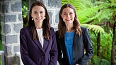 NZ Prime Minister Jacinda Ardern (left) meets Finnish Prime Minister Sanna Marin (right) in Auckland, 30 November 2022