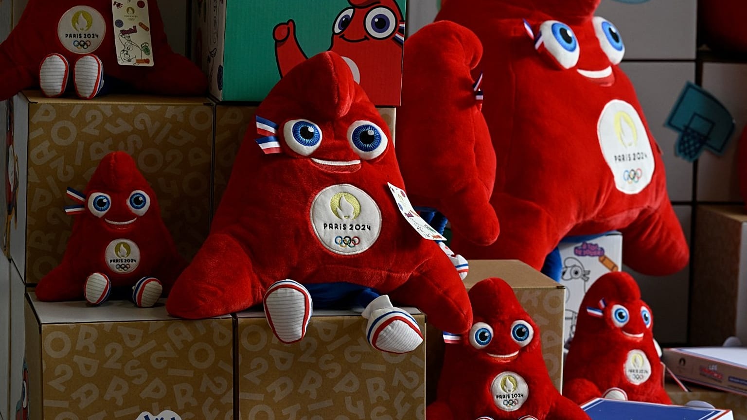 Rote phrygische Mützen sind das Maskottchen von Olympia 2024 in Paris
