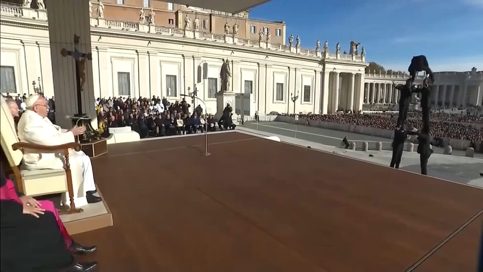 Schwarze Blues Brothers performen bei der wöchentlichen Papst-Audienz