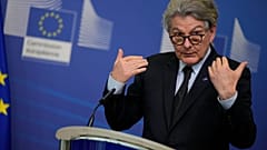 المفوض الأوروبي للسوق الداخلية تييري بريتون - بروكسل. 2022/02/08