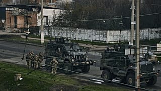 ukrán katonák a bahmuti front közelében