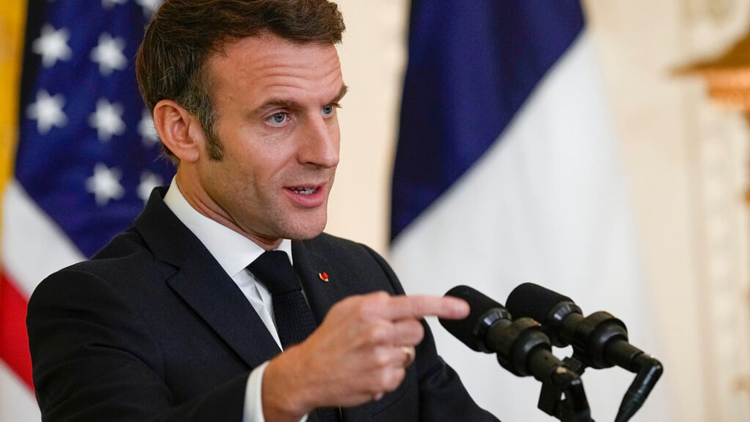 Frankreichs Präsident Emmanuel Macron mit einem umstrittenen Interview