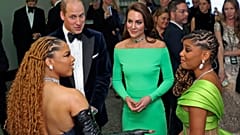 William und Kate mit Gespräch mit Chloe und Halle Bailey