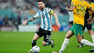 مونديال قطر: الأرجنتيني ليونيل ميسي يستحوذ على الكرة. 2022/11/03