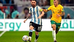 Lionel Messi, vielleicht der beste Fußballer dieser Zeit, ist der Krönung im Match gegen Australien einen weiteren Schritt näher gekommen.
