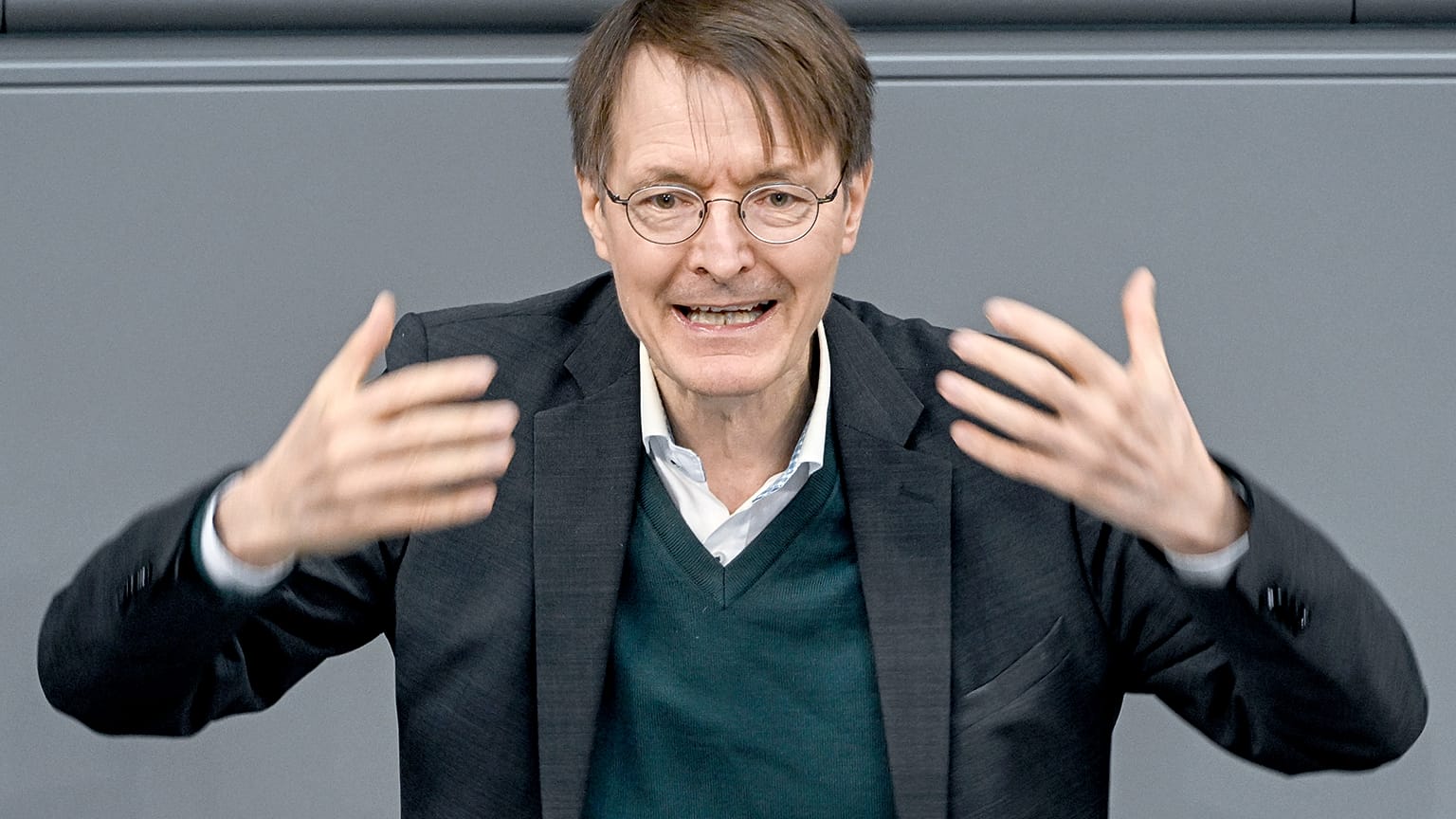 Karl Lauterbach am 24.11.22 im Bundestag