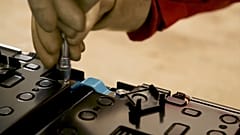 Da rispetto dei diritti umani nelle miniere e costi energetici della produzione ai limiti del riciclo: i costi sociali e ambientali delle batterie per le auto elettriche