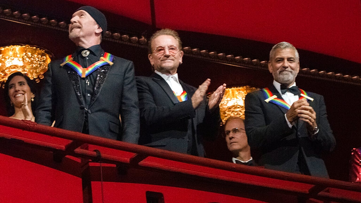 A U2 két tagja és George Clooney a díjazottak között
