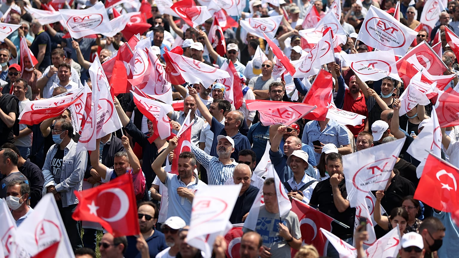 Şimdilik EYT düzenlemesine dahil olmayan çırak ve stajyerler, 11 Aralık’ta Ankara’da basın açıklaması yapacak