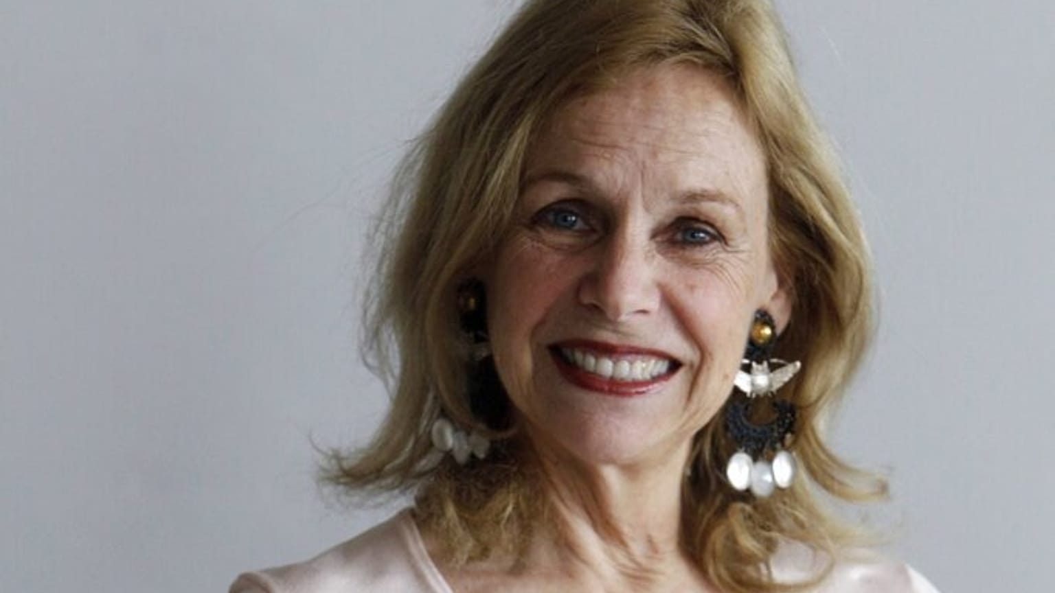 Mitzi Perdue egy 2011-es képen, hat évvel férje halála után