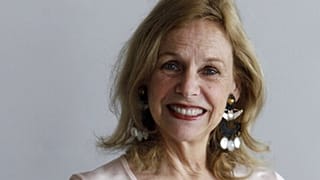 Mitzi Perdue egy 2011-es képen, hat évvel férje halála után