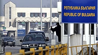 Only a unanimous endorsement by all Schengen countries can lift border controls with Romania and Bulgaria.