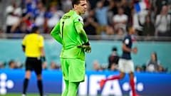 Gegen Frankreich Kilian Mbappé konnte er nichts tun: Der polnische Torwärter Wojciech Szczesny.