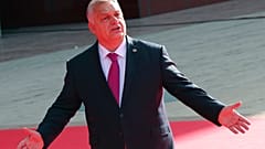 Orbán Viktor Tiranában: üres kézzel 