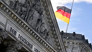 A berlini Reichstag épületének egy részlete